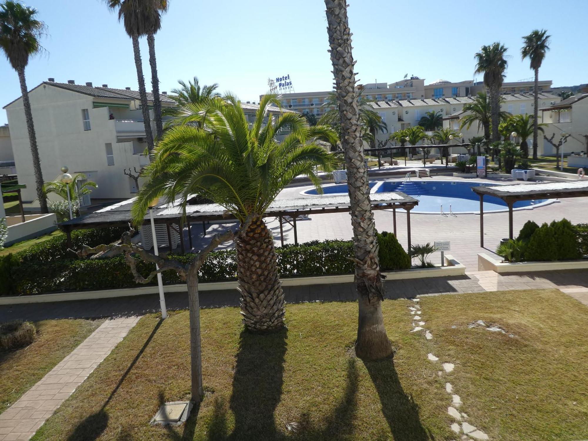 Apartamentos Estival 3000 La Pineda Eksteriør billede